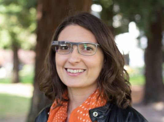 Живые фотографии новой конструкции Google Glass
