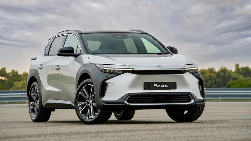 От отрицания до принятия: Toyota анонсировала выход 10 новых «электричек»