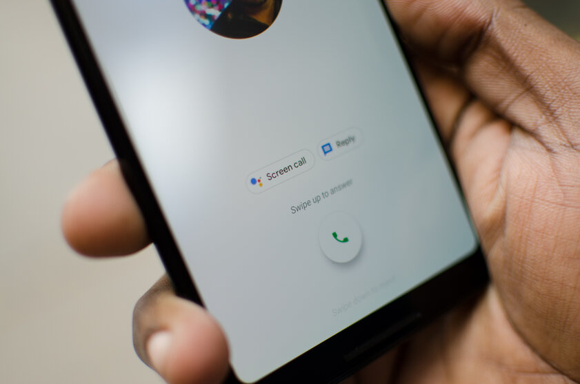 Google внедрит разговорный ИИ в функцию антиспама на смартфонах Pixel