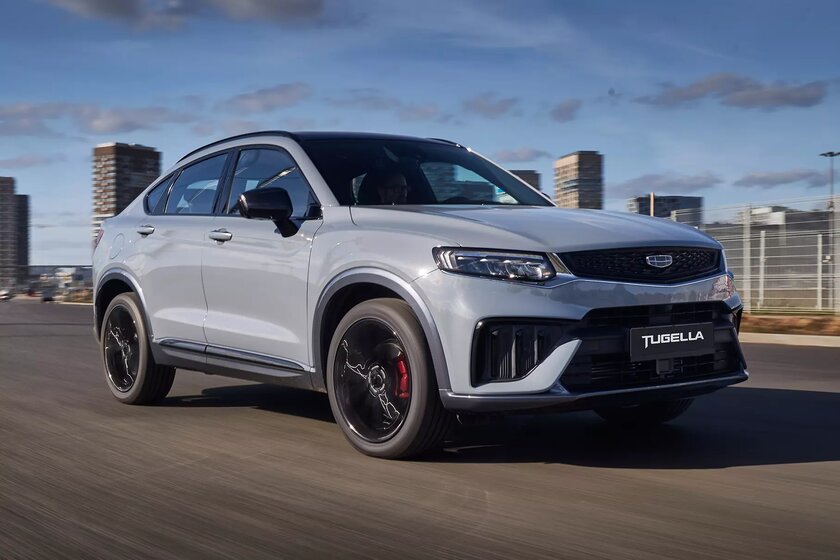 Представлена новая версия Geely Tugella для России: дешевле и с новым мотором