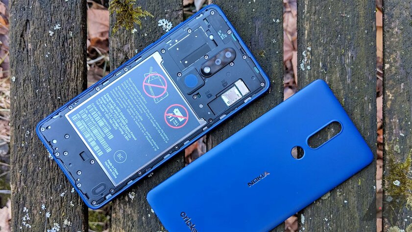 В Европе хотят вернуть съёмные батареи в смартфонах. Закон уже принят