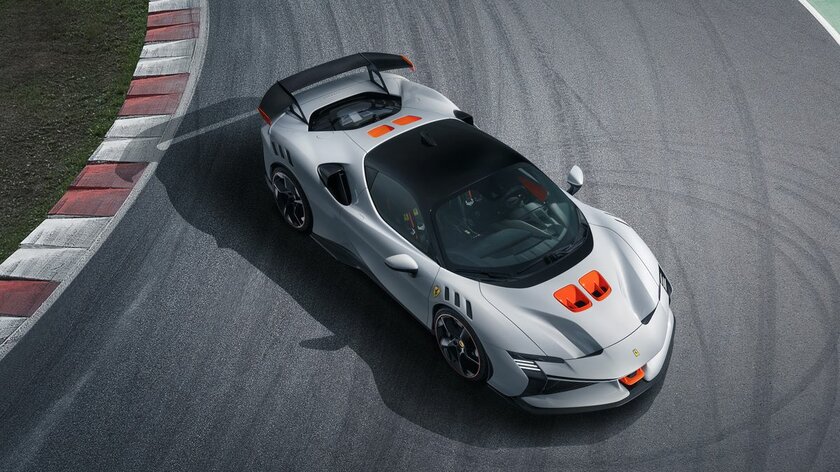 Ferrari представила мощный гибридный суперкар на 1030 лошадей: до сотни за 2,3 секунды