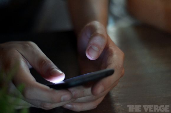 Франция решает заменить слово 'sexting' на 'textopornographie'