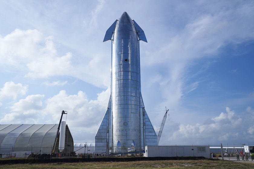 «Покупка» ракеты у России и дружба с NASA: как Илон Маск сделал SpaceX главной космокомпанией