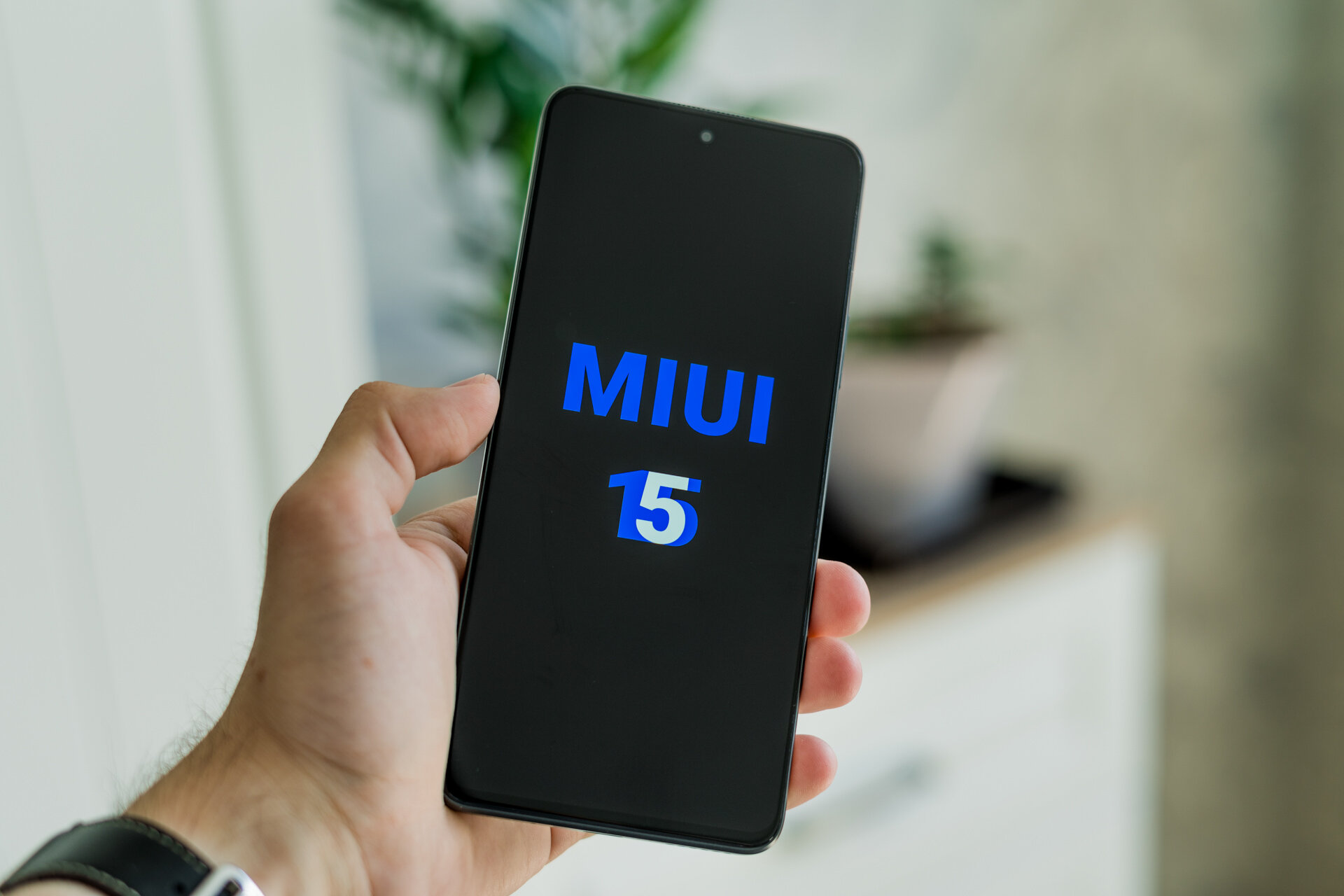 Бабушкам с Xiaomi понравится: раскрыты две функции из MIUI 15