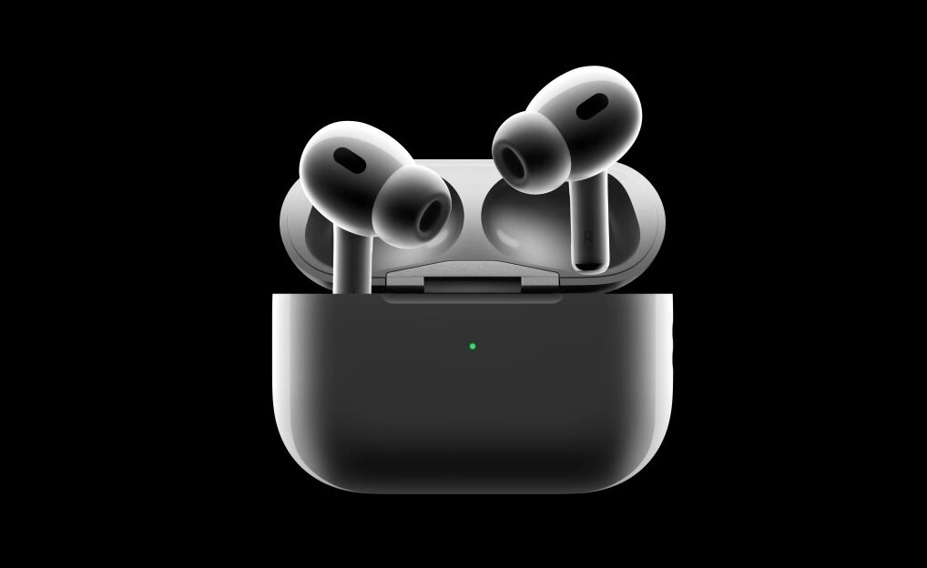 Представлены обновлённые наушники Apple AirPods Pro: тоже с разъёмом USB-C