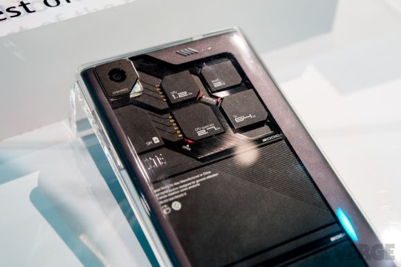 CES 2014: Живой прототип модульного смартфона от ZTE