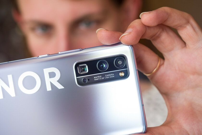 Старые смартфоны HONOR можно обновить до HarmonyOS 4: в списке шесть моделей