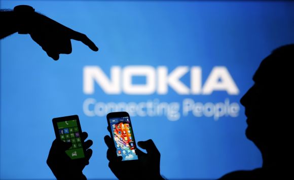 Nokia Lumia 1820 и 1525. Стоит ли ждать их в этом году?