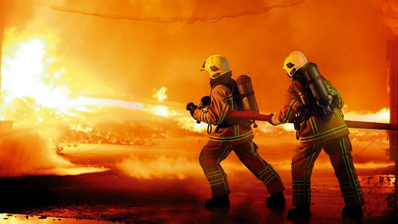 Российские пожарные создали первую в стране карту-навигатор по торфяному пожару: её можно загрузить в смартфон
