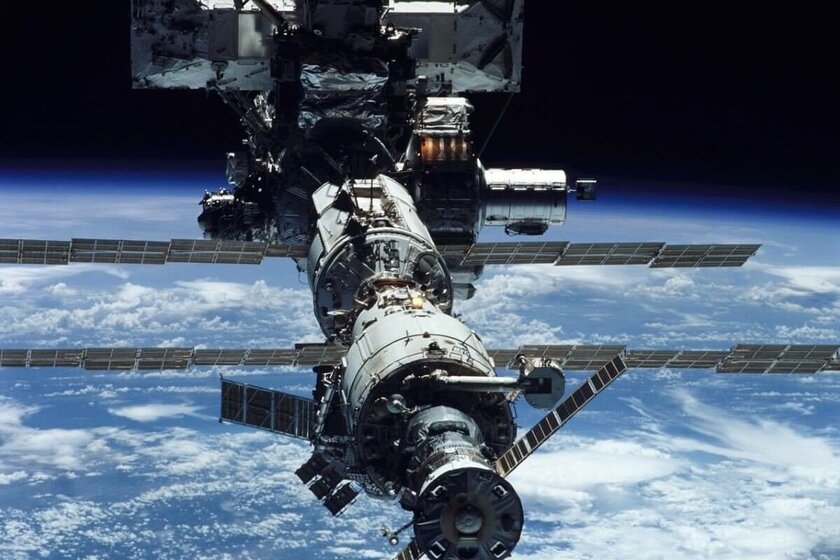 Роскосмос и NASA хотят создать универсальные стыковочные модули для экстренных случаев