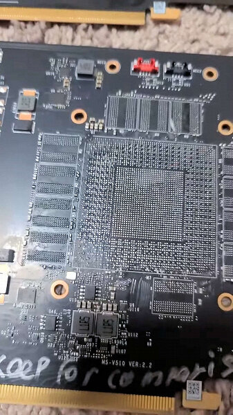 Видеокарты GeForce RTX 4090 вновь под ударом: GPU могут отрываться от печатных плат