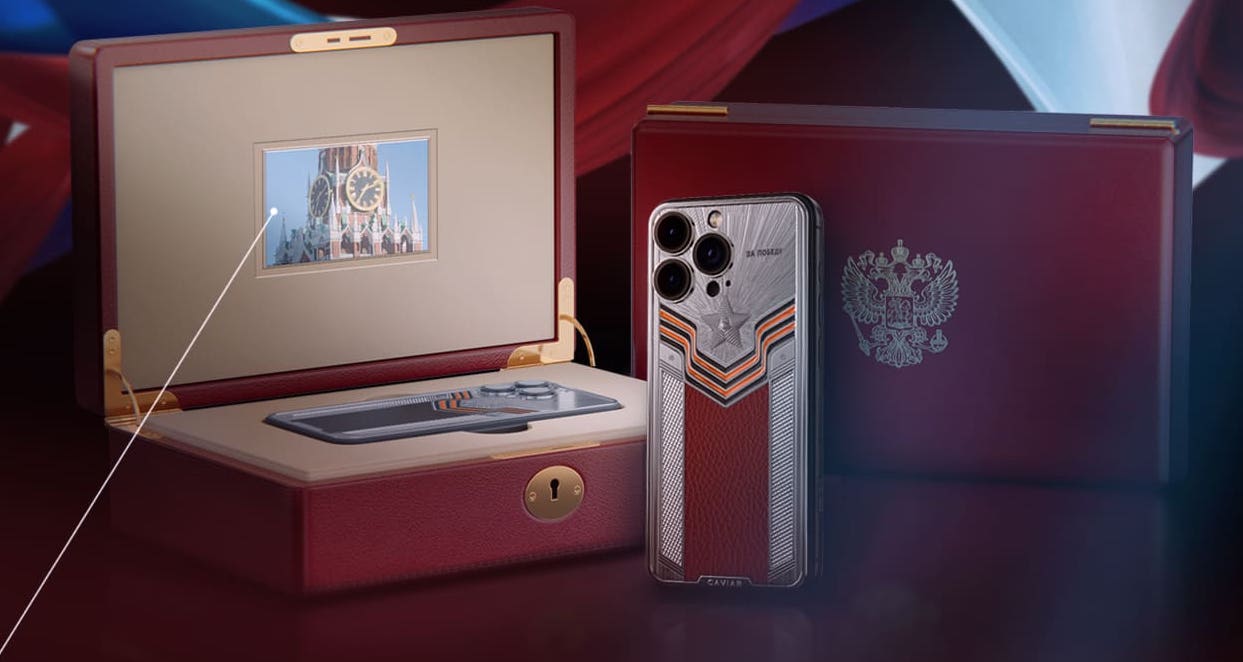 Caviar представила iPhone 15 Pro в честь 9 мая: в комплекте идёт футляр с мини-телевизором