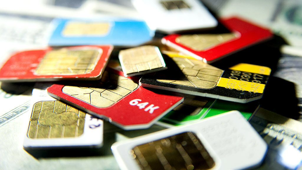 Салон, биометрия или Госключ: в России планируют ужесточить правила продажи SIM-карт