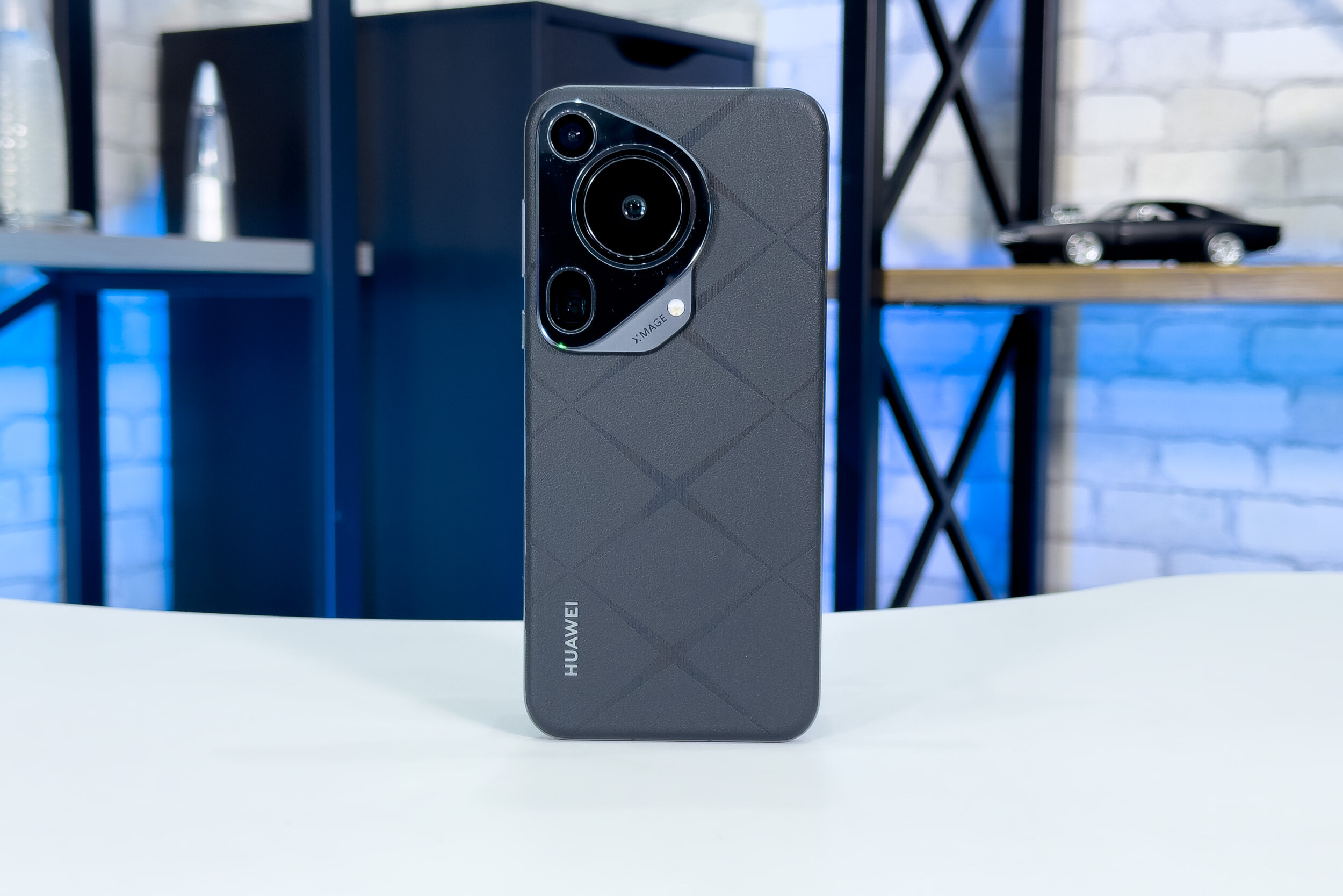 Этот смартфон считает себя профессиональной камерой. Обзор Huawei Pura 70 Ultra