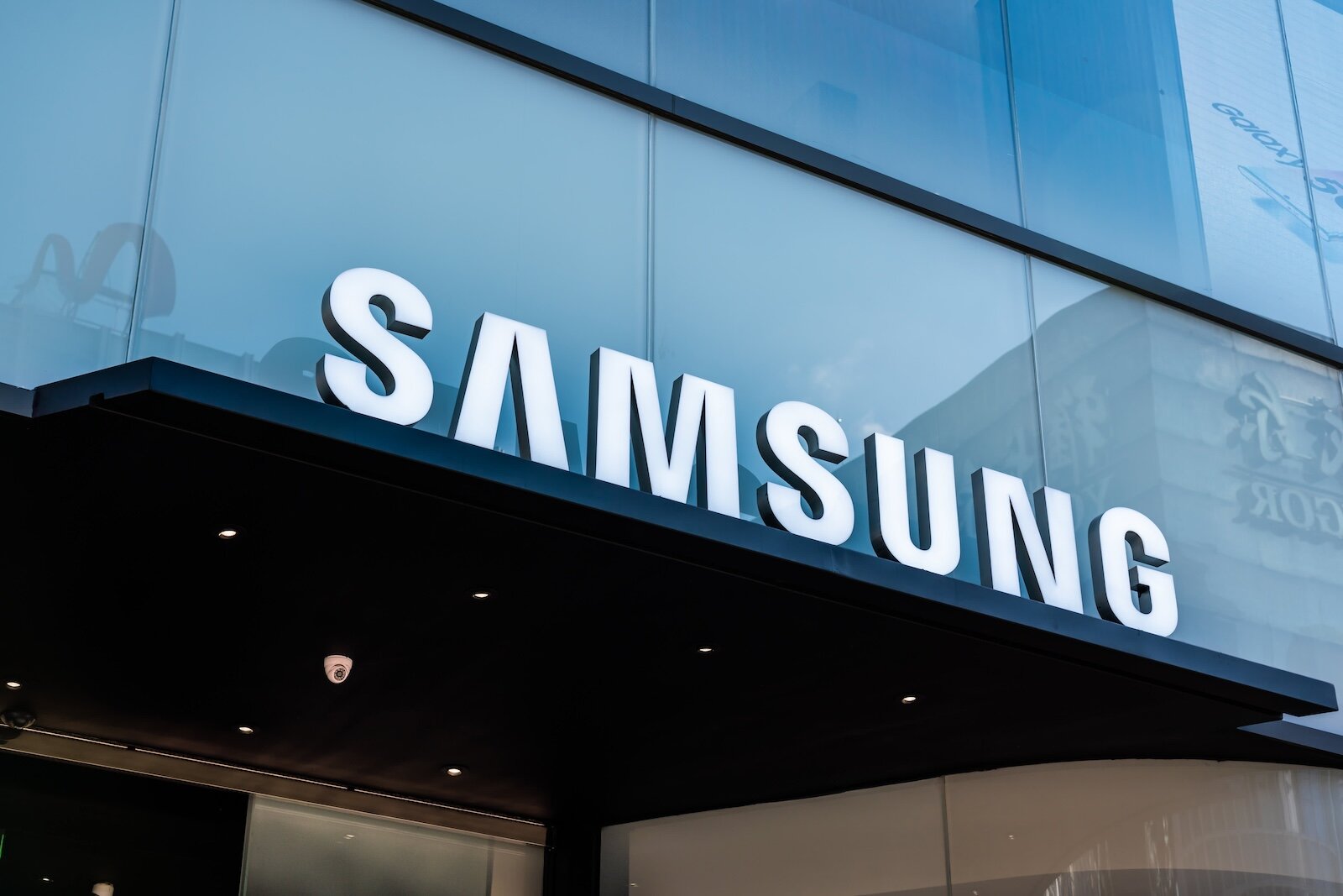 Слишком горячие и прожорливые: чипы памяти Samsung не прошли тесты NVIDIA