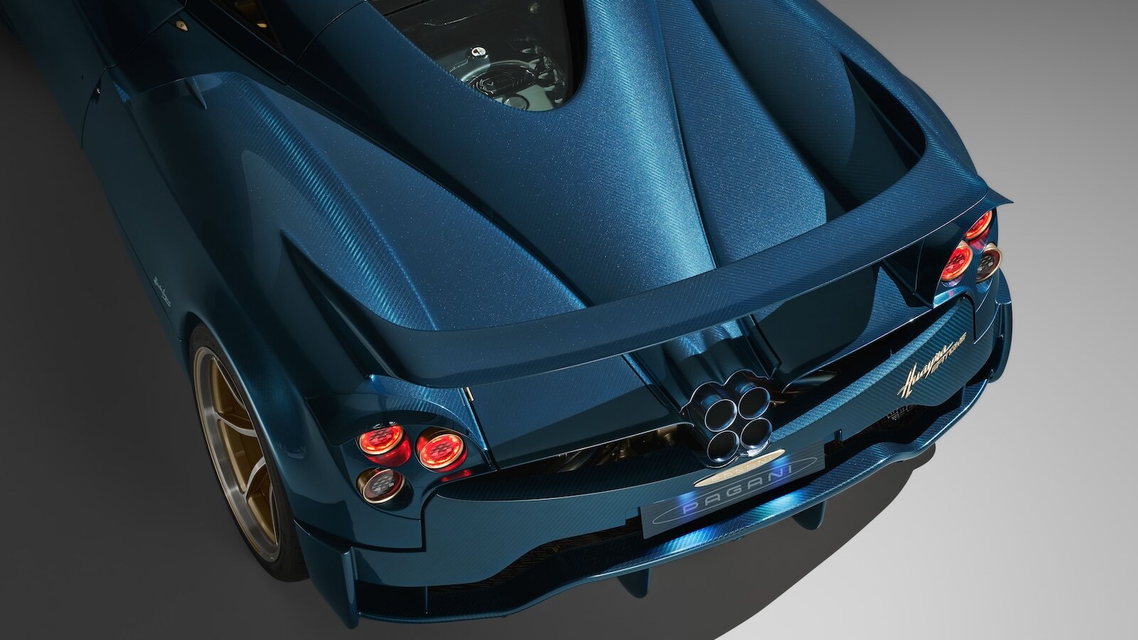 Для настоящих ценителей V12: Pagani представила Huayra на «механике»
