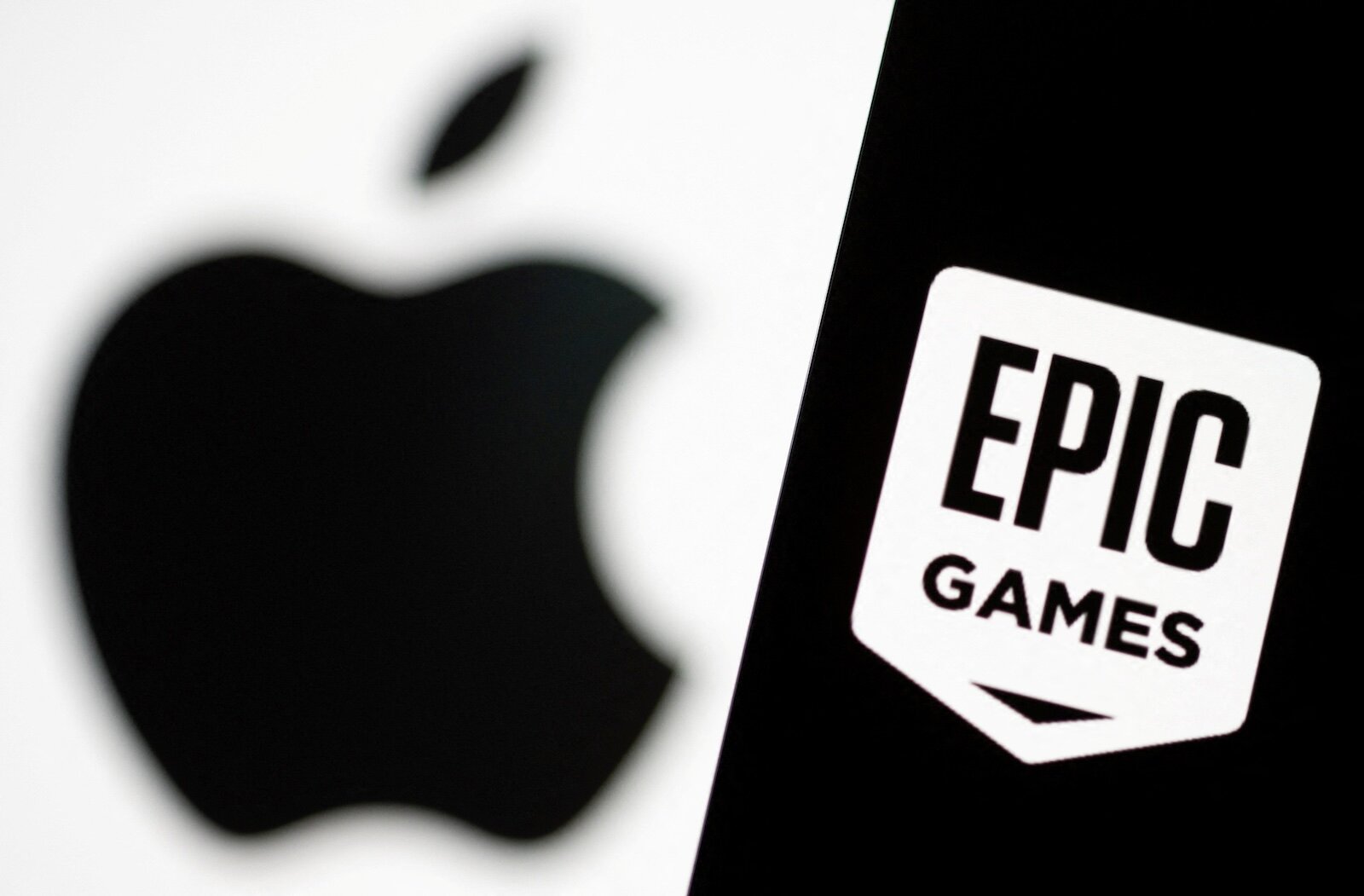 Apple всё же одобрила сторонний магазин приложений от Epic Games: он будет работать только в ЕС