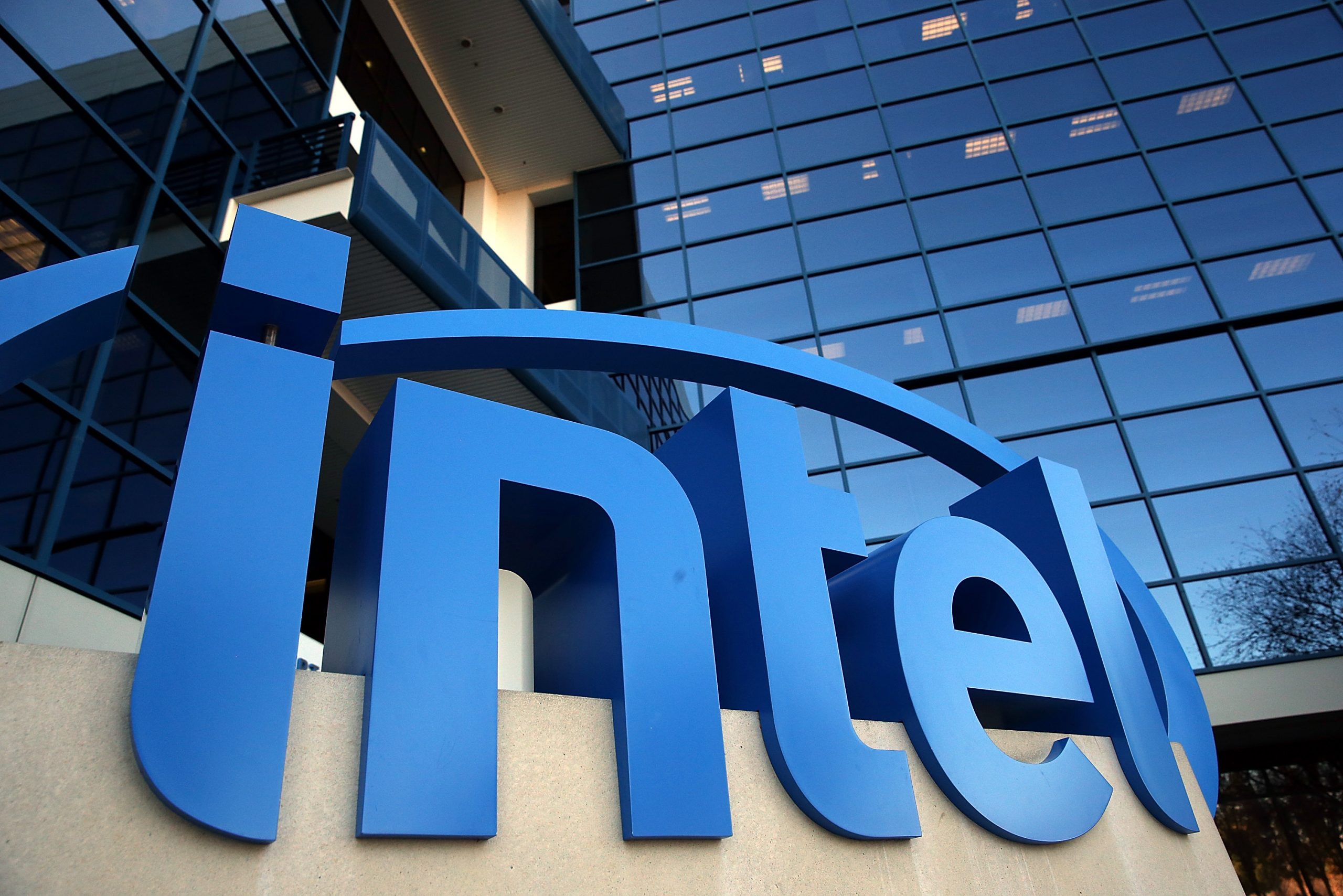 Баг в микрокоде и высокое напряжение: Intel нашли проблему нестабильности процессоров 13 и 14 поколений