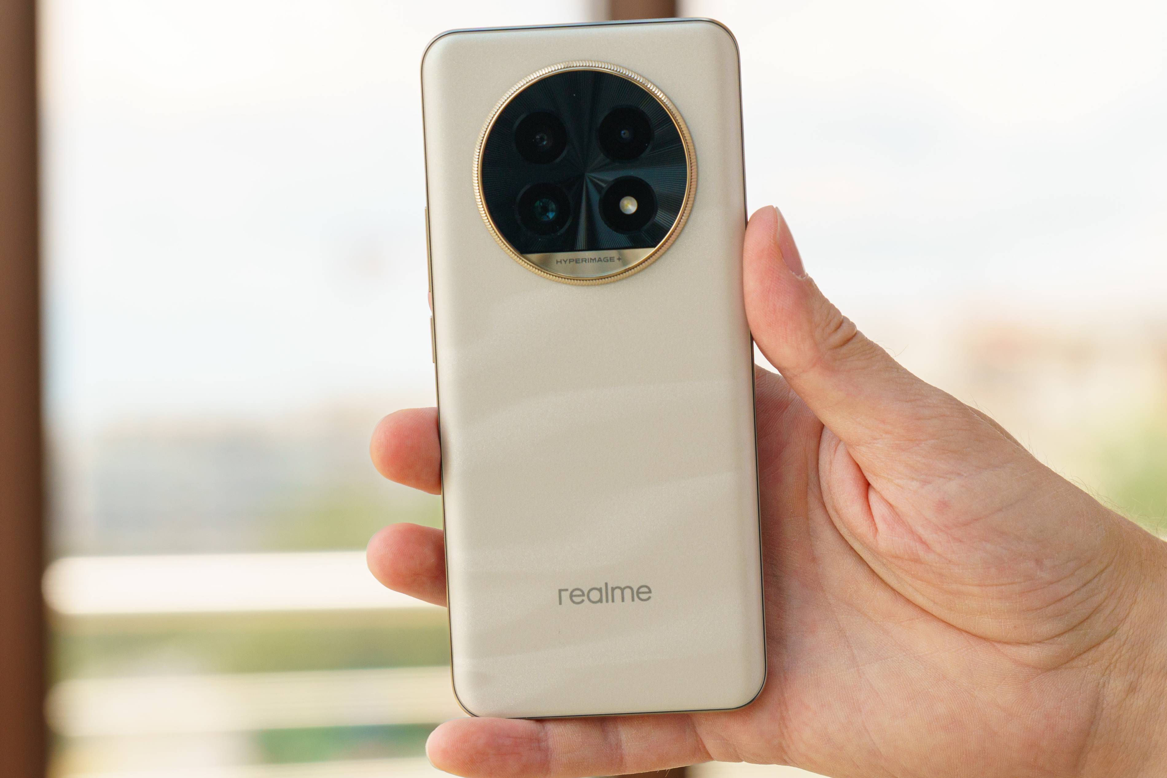 Обзор Realme 13 Pro+: редкая комбинация и хорошего дизайна, и удачной начинки