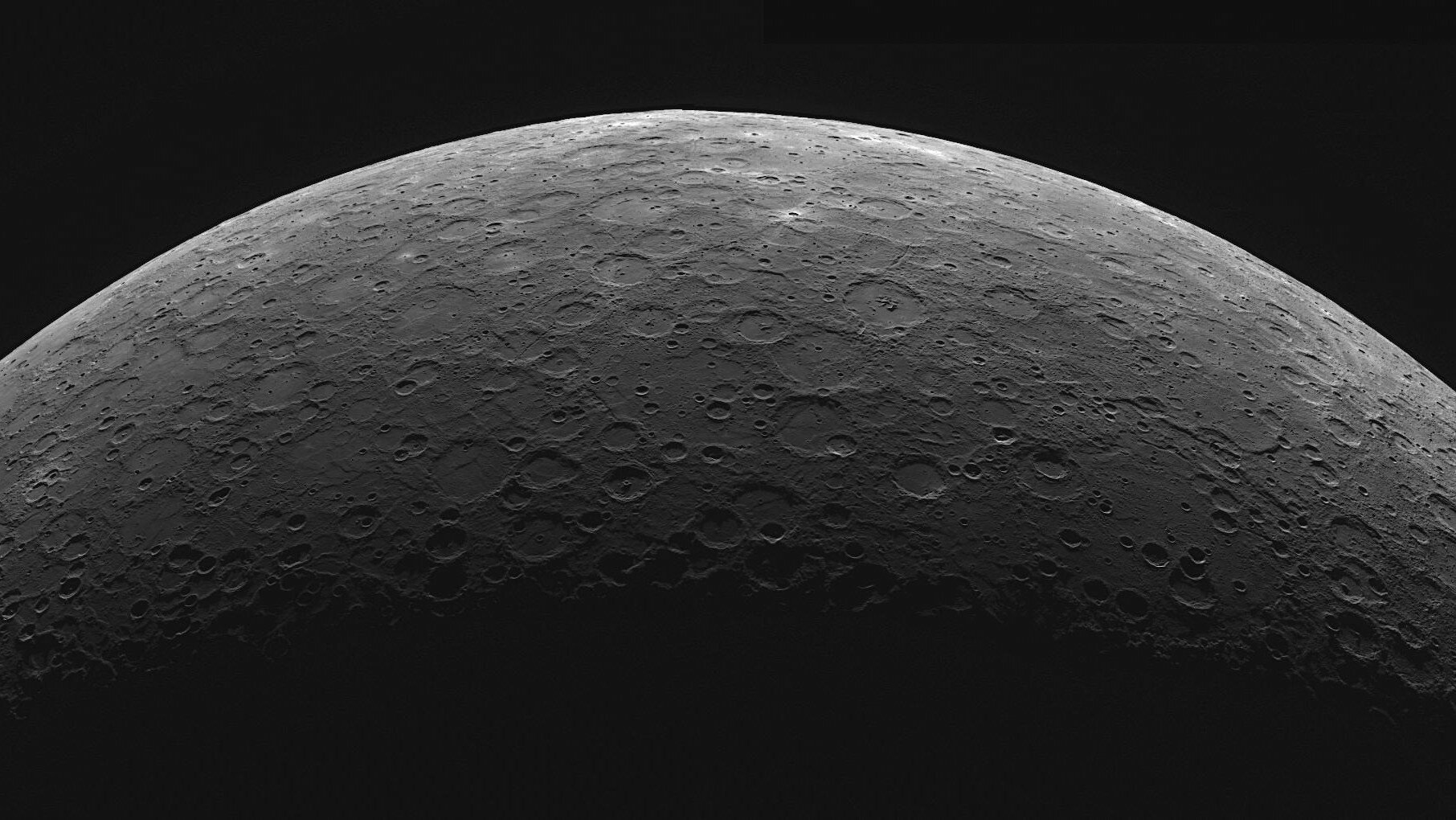 Одно из первых фото Меркурия от зонда Messenger — миссии NASA исполнилось 20 лет