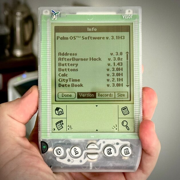 Handspring Visor — самый стильный представитель «наладонников» Palm