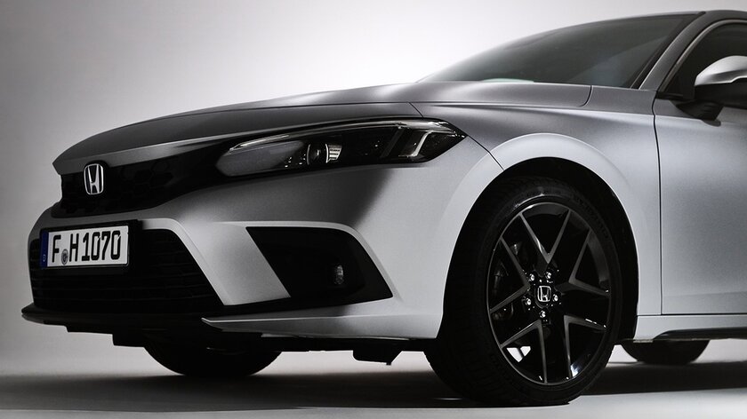 Honda представила уникальную модель Civic e:HEV в честь 25-летия своих гибридных моторов