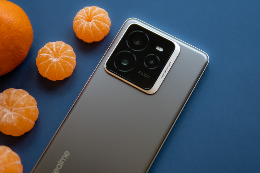 Знакомлюсь с realme GT 7 Pro: это уже не просто «убийца флагманов»