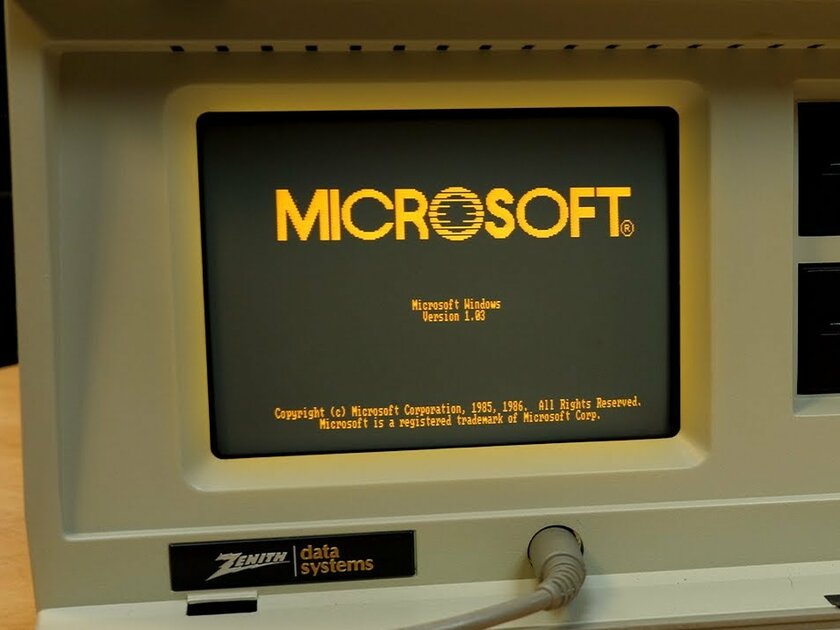 20 ноября 1985 года была выпущена Windows 1.0