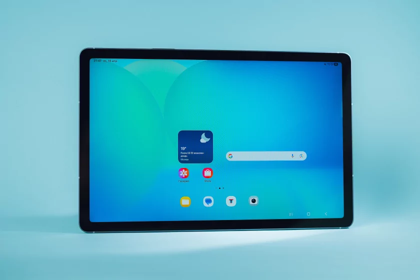 Недорогой планшет с ИИ, стилусом и шикарным дисплеем: обзор Samsung Galaxy Tab S10 FE