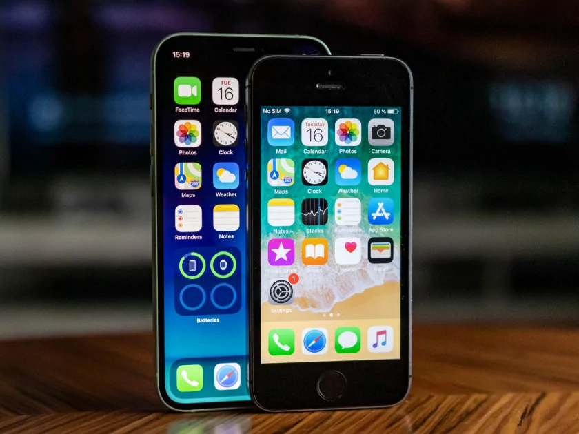 iPhone SE и mini — 4 года эволюции двух "кирпичей"