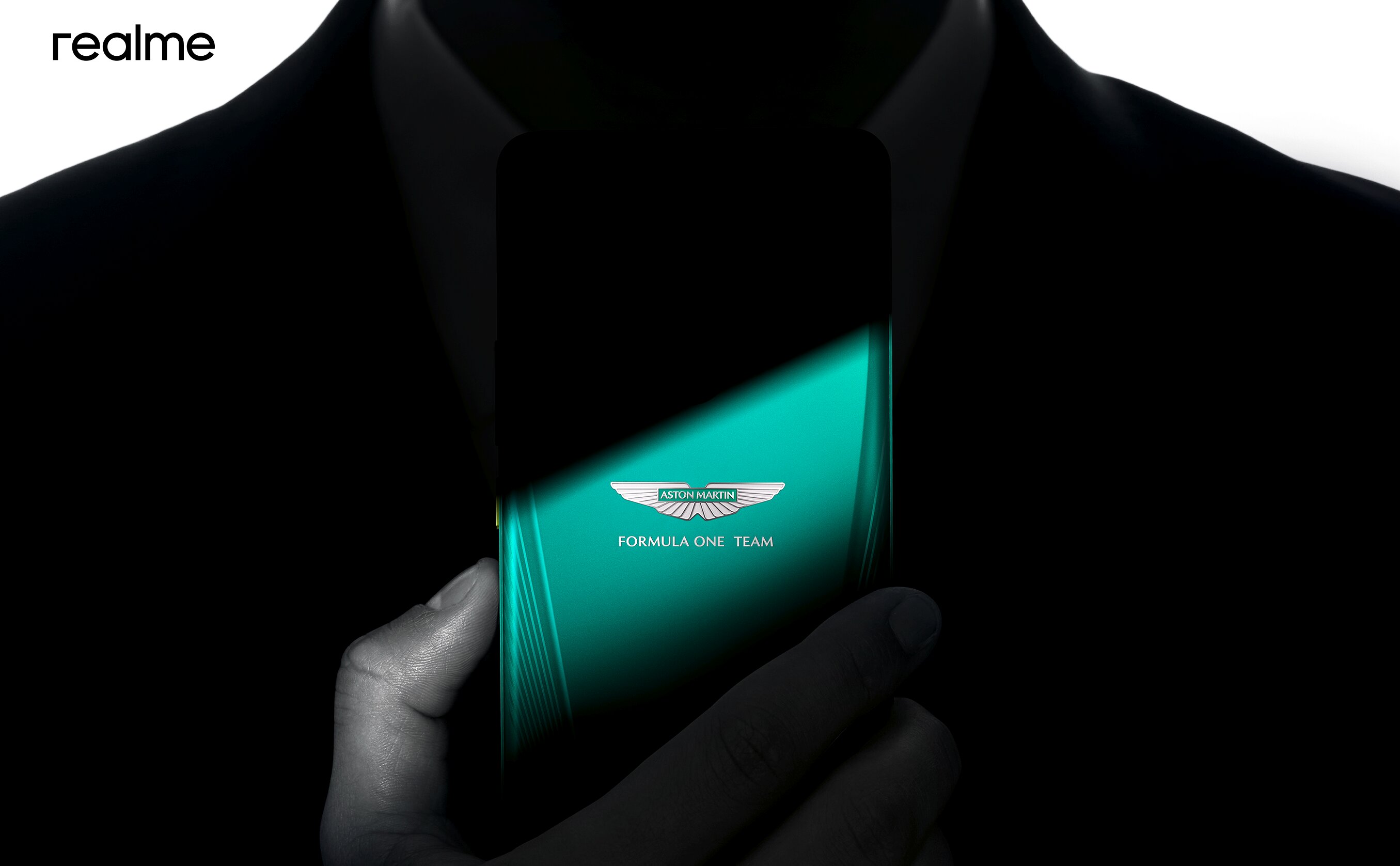 Анонсирован realme GT 7 Dream Edition — смартфон с душой болида и стилем Aston Martin