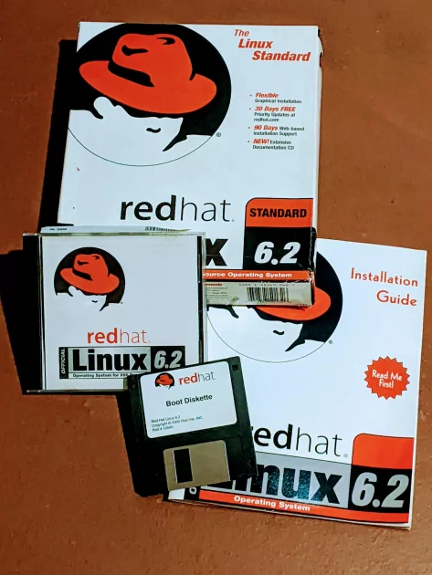 Ну и давно же это было… Вспоминаем свой первый Linux