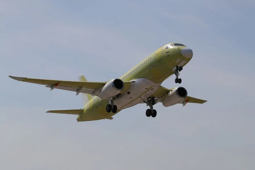 На российском SJ-100 испытали отечественный автопилот: он отработал на «ура!»