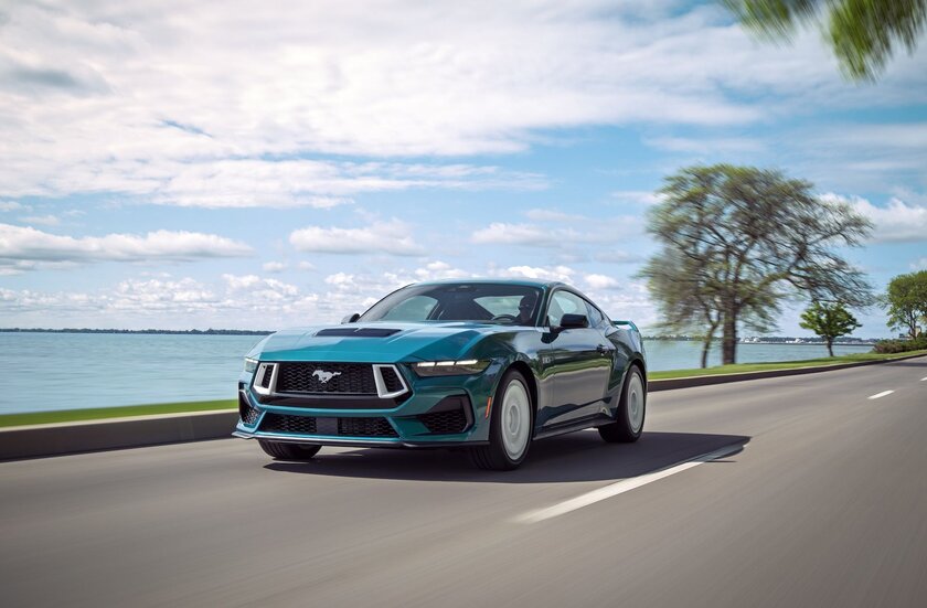 Ford выпустил спецверсию Mustang FX с элементами дизайна из 80-х