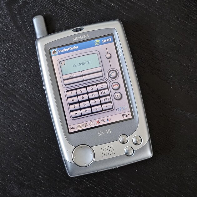 Встречайте Siemens SX 45 — Windows смартфон из 2001 года