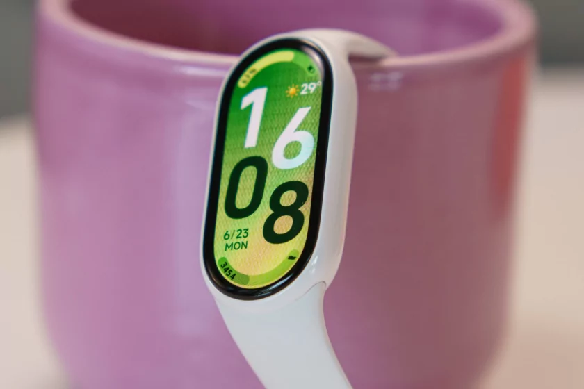 Это лучший Mi Band из всех — исправили главную проблему. Обзор Xiaomi Smart Band 10