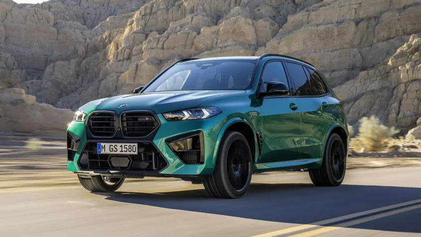 Смотрите на решётку! У BMW полностью новый дизайн — появились изображения X5M