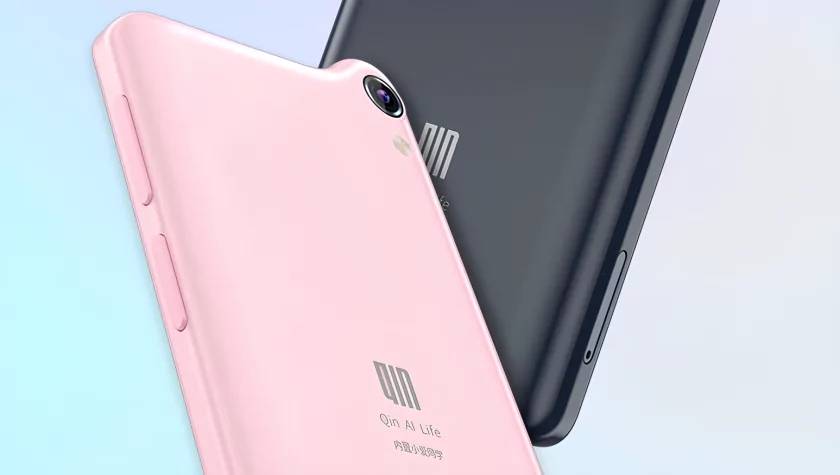 Xiaomi представила Duoqin K25: смартфон с «ушком» для детей