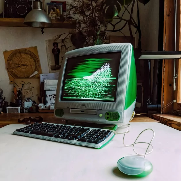 Взгляните на iMac G3 Лайм. Он так красив, что Apple можно простить все огрехи