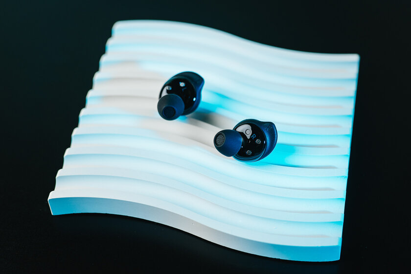 Удар по бюджетному сегменту TWS-наушников: обзор Samsung Galaxy Buds Core с ANC и достойным звуком