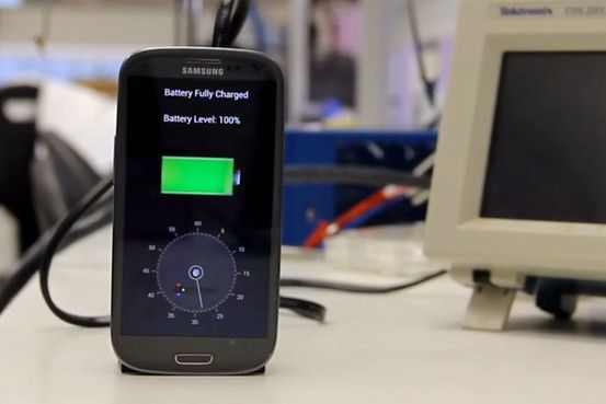 Фирма StoreDot придумала методику зарядки смартфона за 30 секунд