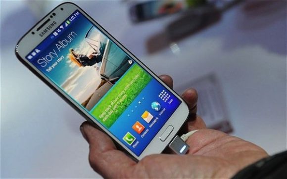 Samsung Galaxy S5 продается лучше предшественника