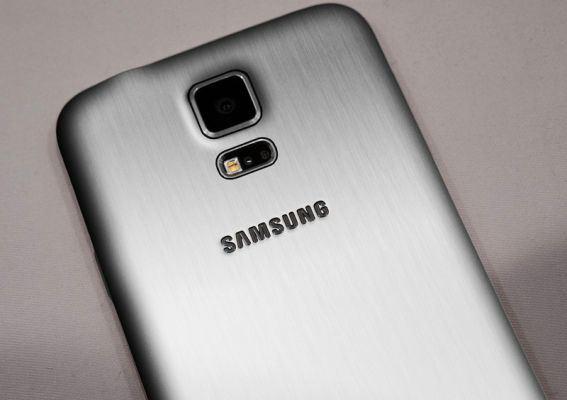 Samsung GALAXY S5 Prime увидит свет в июне