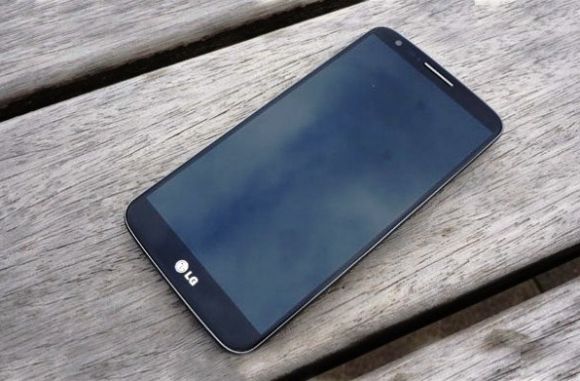 LG G3 уже в трех цветовых вариантах