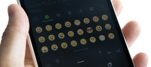 Emoji - социальная сеть из смайликов