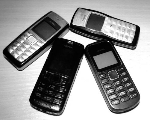 Старый телефон Nokia помог выжить семидесятилетнему старику