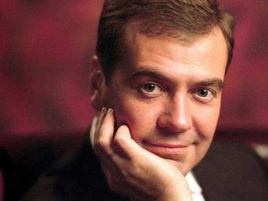 Twitter-аккаунт Дмитрия Медведева снова подвергся взлому