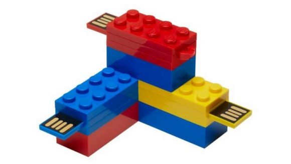 USB-накопители в виде блоков LEGO теперь реальны