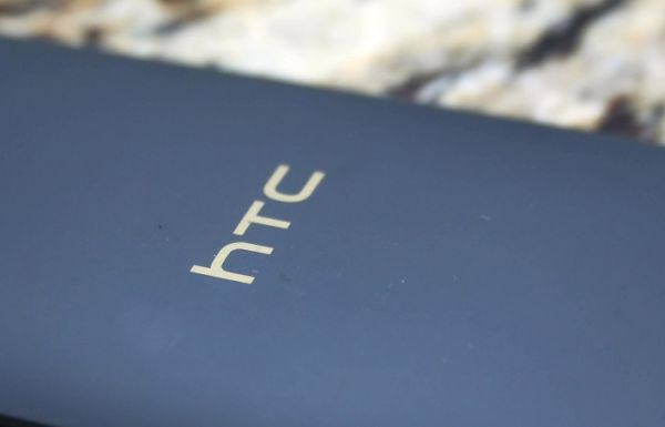 HTC выпустила приложение "Экран блокировки" для фирменных смартфонов